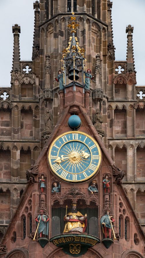 MK40639_Kunstuhr_Frauenkirche_(Nürnberg)